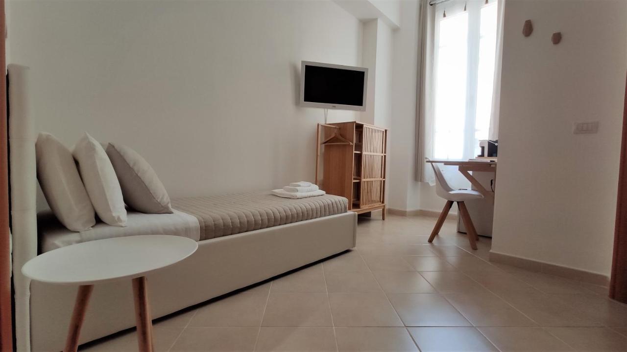 Hotel Nell'Azzurro à Cagliari Extérieur photo