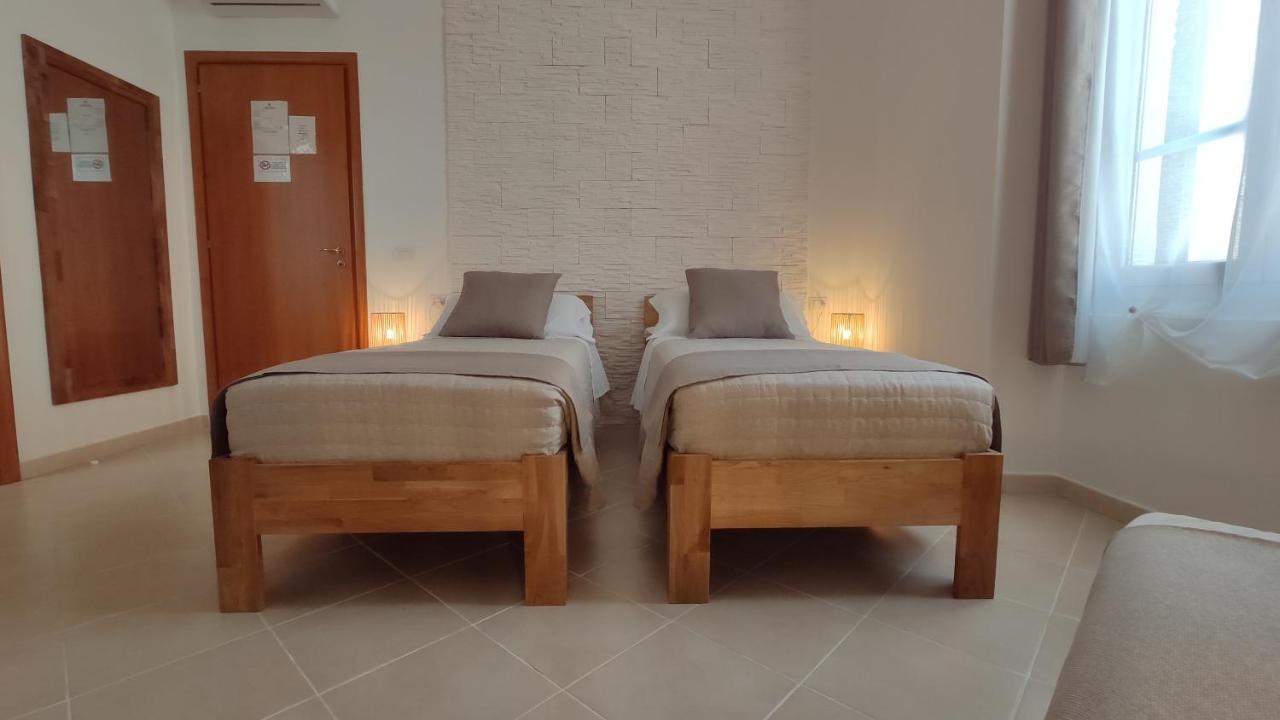 Hotel Nell'Azzurro à Cagliari Extérieur photo