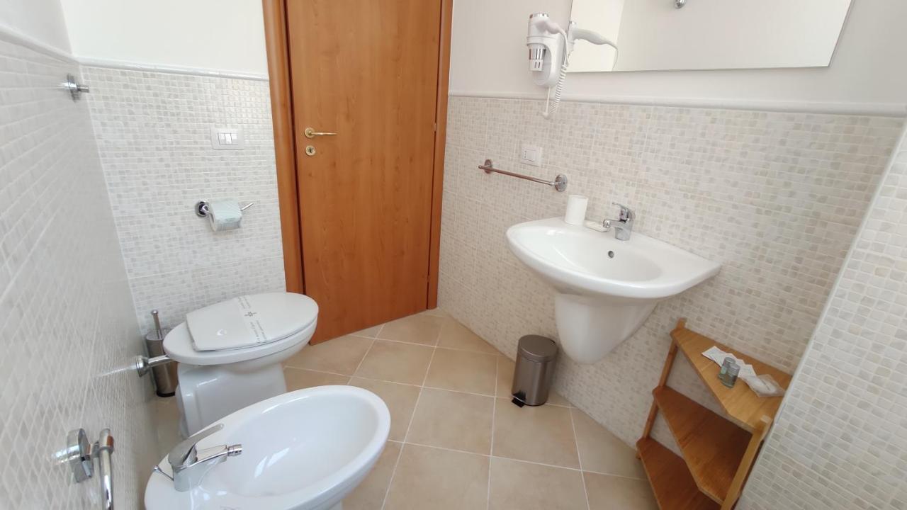 Hotel Nell'Azzurro à Cagliari Extérieur photo